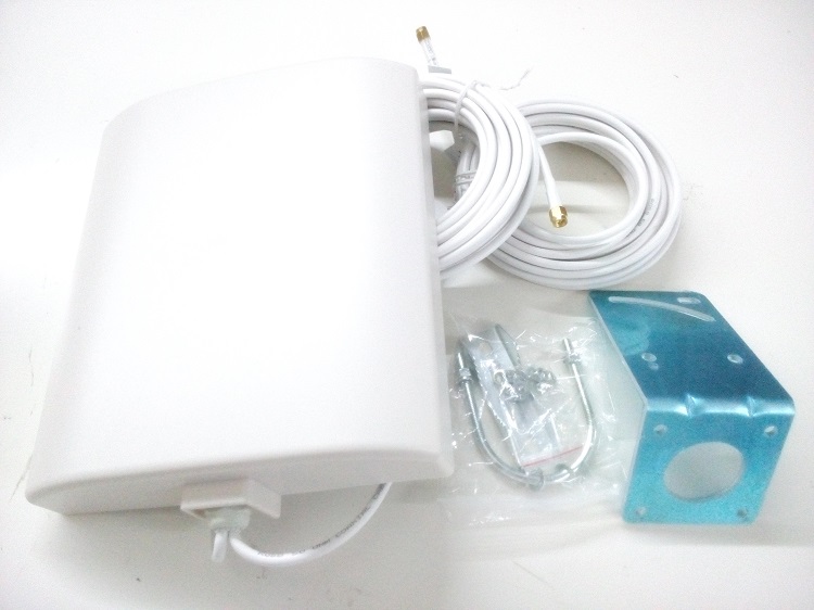 4G 3G LTE dual-polarized flat plate Panel antenna directional antenna 1710-2690MHz 18db Mimo system