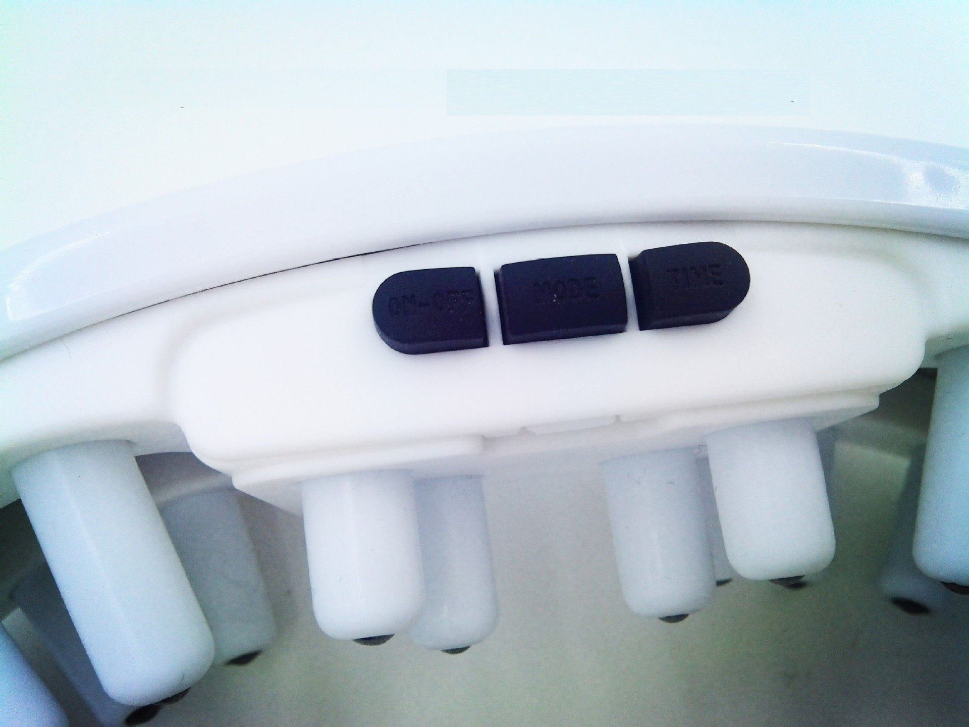 Eye Care Massager Glasses Acupuncture Gently Vibrating Rest & Relax Machine