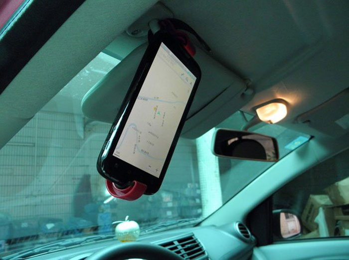 Drive Smart Retractable Car Steering Wheel Smart Phone Clip Holder