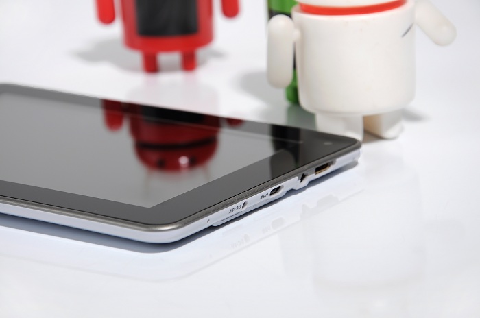 Netpad - 3.5G Deluxe LY-F8I with 3G call
sms Tablet PC