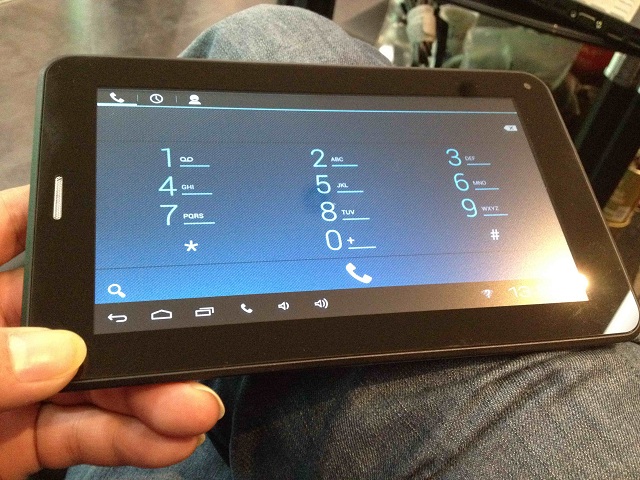 Netpad Evolution W1 Allwinner A13 2G GSM Call SMS Android 4.0.4 Tablet PC