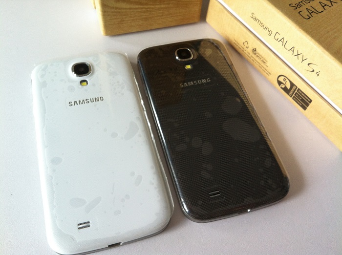 Samsung S4 i9500 1:1 Copy Dual Sim MTK6589 QuadCore 12.0 Mpixel 5 inch Android 4.3