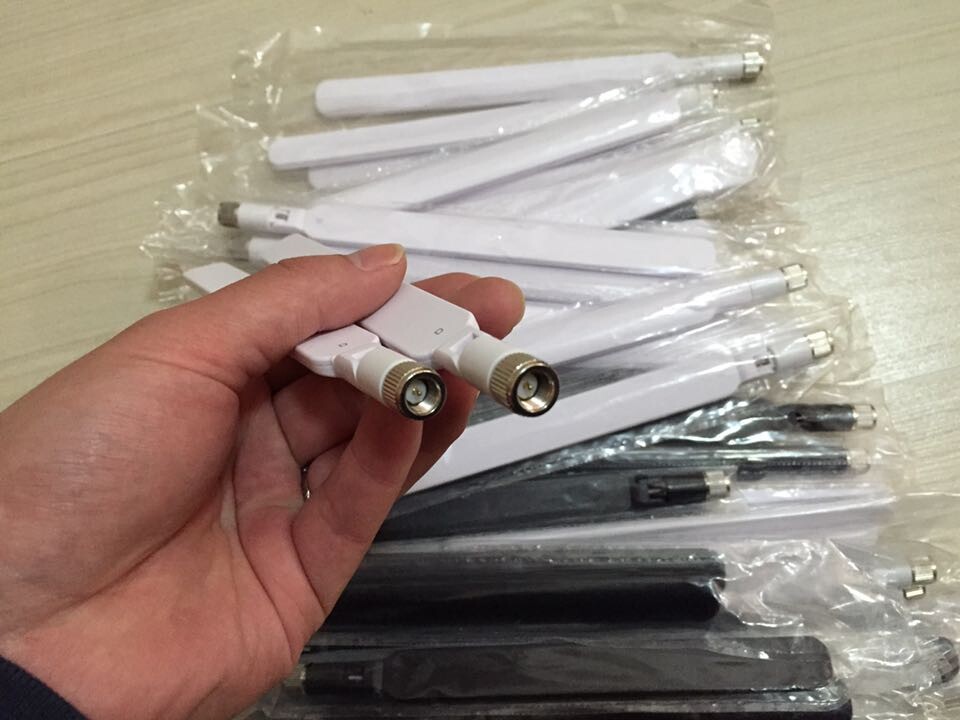 4G LTE Antenna for Huawei B683 B686 E5172 B593 B593S-22 B593 B593U-12 B593S-22 B2000 B30004G LTE 3G SMA Connector