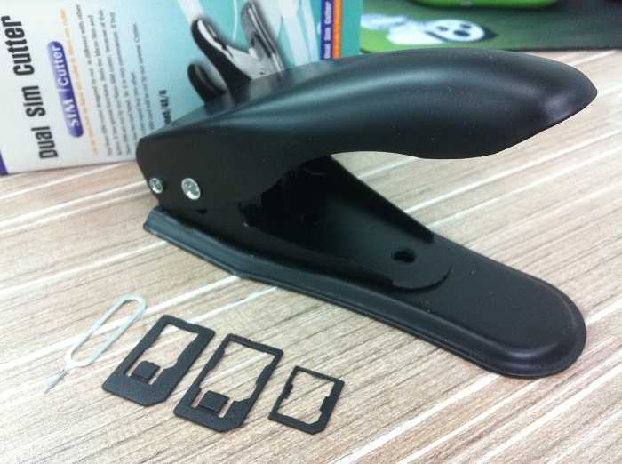 Nano & Micro Dual Double SIM Dual Card 2 in 1 Cutter 3 Adapters